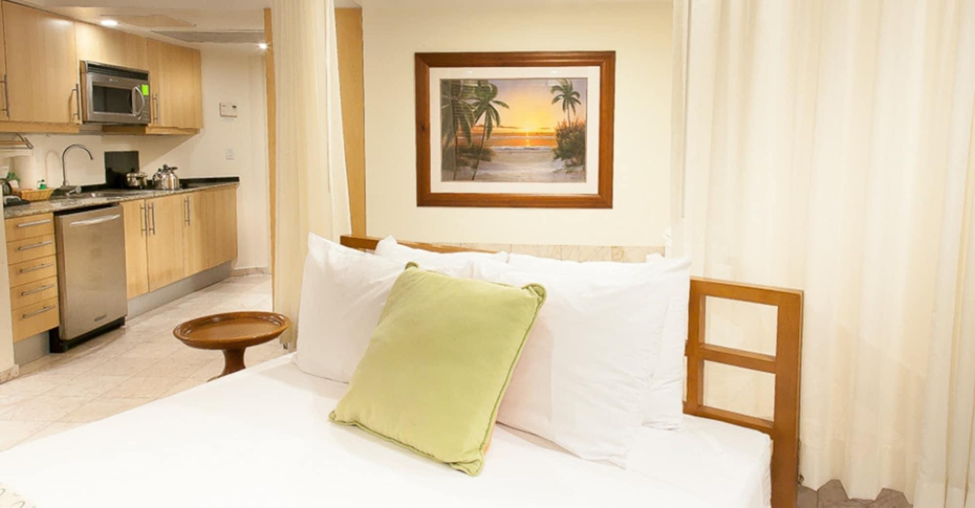 The Marlin At Taino Beach Resort Freeport Exteriér fotografie